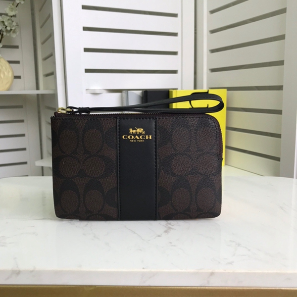 コーチ財布正面デザイン